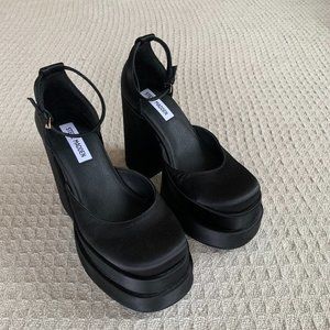 Black Steve Madden Charlize Platforms